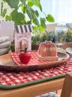 夏休み終えてレッスン再開✨
再来週までミニ食パン作り！
ナチュラルキッチンで購入したランチョンマットが主役のコーデ。  よろしくお願いします✨  リピーター様での満席ありがとうございます。  10月に初回参加の方優先日開催予定。
キャンセル待ち登録頂いてる方にご案内いたします。  教室情報、ご参加方法、レッスンの様子はInstagramよりホームページに詳しく掲載されてます！  ご興味ある方は覗いてみてくださいね。  #はまくま
#かわいいパン
#横浜パン教室
#自宅パン教室
#手作りパン大好き
#くま好きさんと繋がりたい